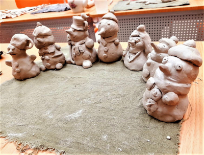 Снеговики из глины